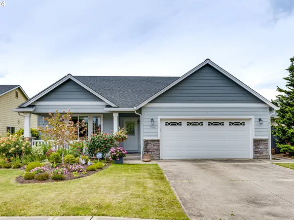 1534 W East Pl, La Center, WA 98629