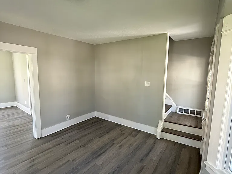 2953 E 121st St — Photo 3