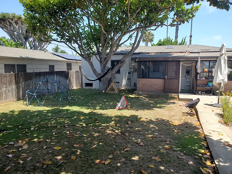 4747 Saratoga Ave — Photo 14