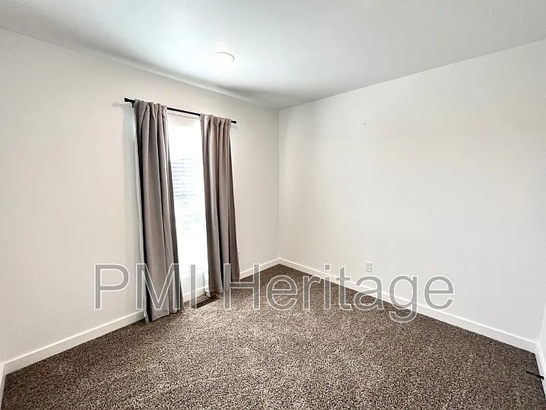 950 Ventnor Ave — Photo 13