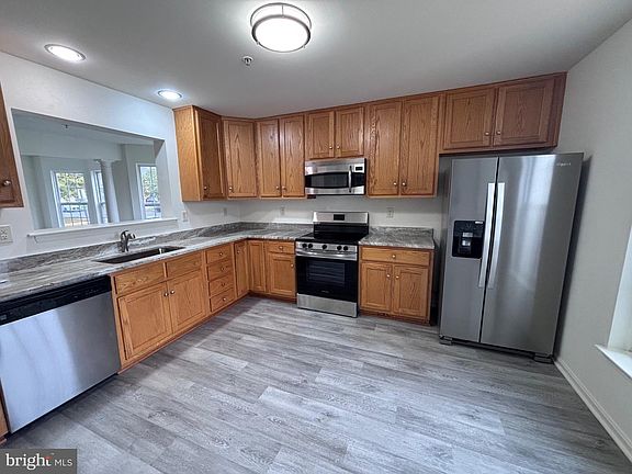 3rd image of 17619 Potter Bell Way