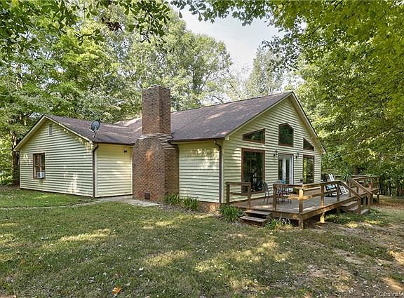 4th image of 412 Breezewood Dr