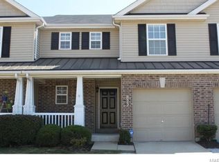 822 Country Field Dr, Lake St Louis, MO 63367