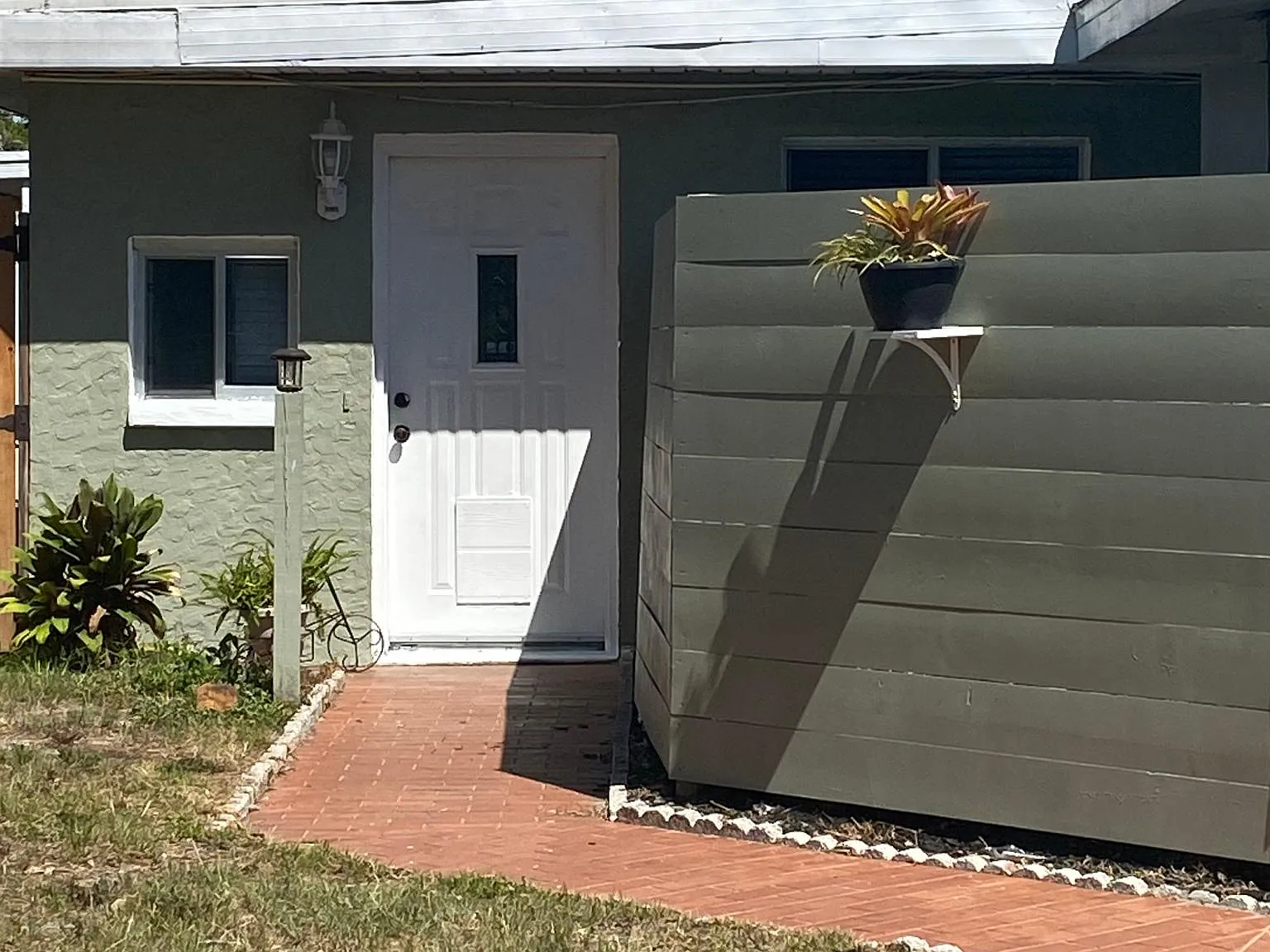 1 bed, 700 sqft, $2,000 — Photo 2