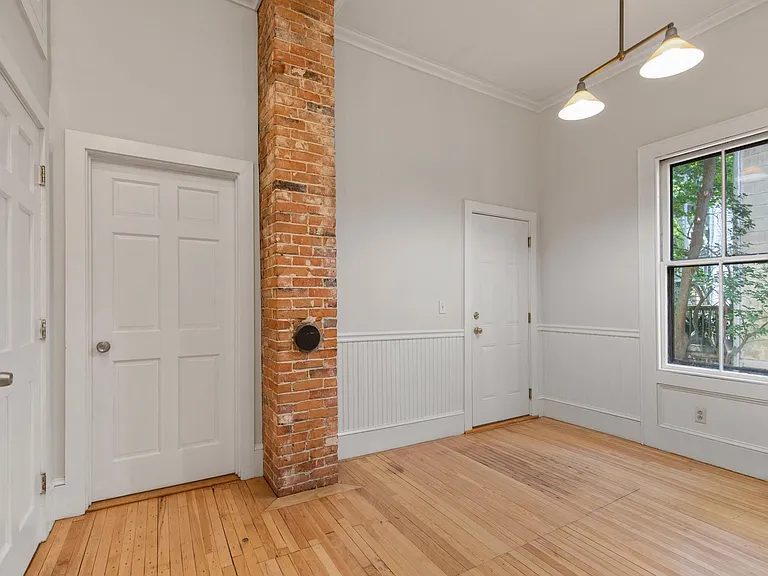 34 Cushman St #1 — Photo 12
