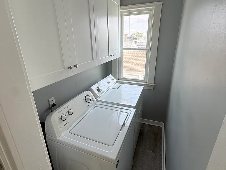 226 Whiting Ln #2 — Photo 7