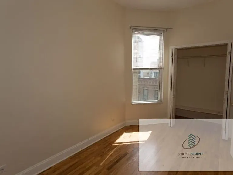 1411 W Erie St #3F — Photo 11