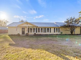 14 Louis Voan Rd, Huntsville, TX 77320