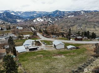 940 Wheeler Hill Rd, Wenatchee, WA 98801