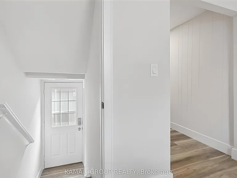 2027 Brampton St #BASEMENT — Photo 8