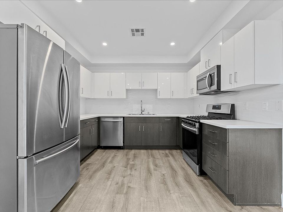 1st image of 563 N Hoover St #2
