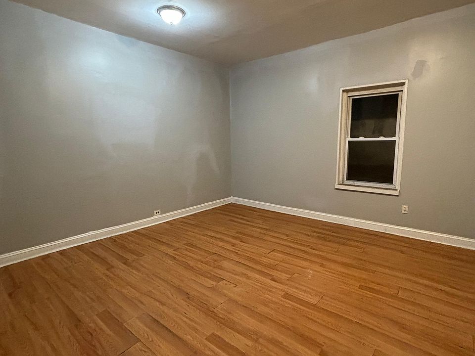 2nd image of 138 Clinton Ave #3B