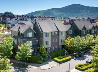 972 4th Ave NE, Issaquah, WA 98029