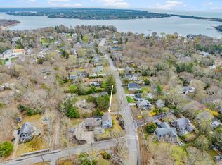 134 School Street, Cotuit, MA 02635