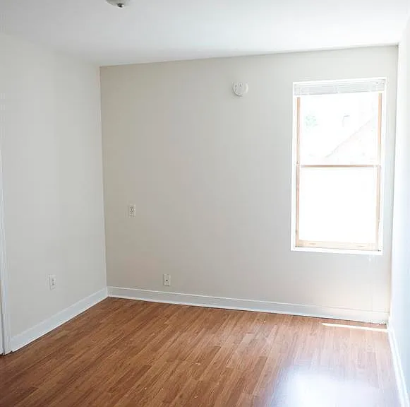301 S Pine St #B — Photo 9