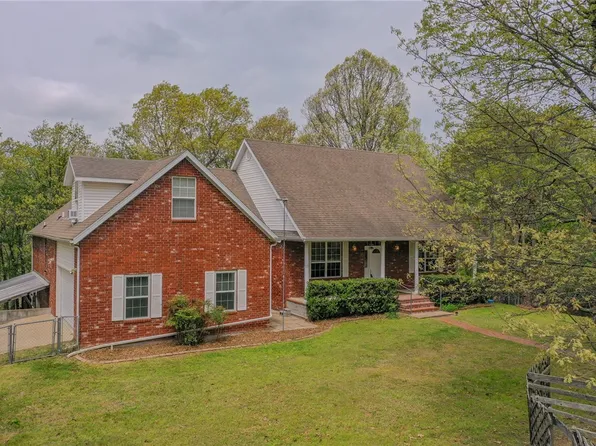 16035 Beechnut Ln, Fayetteville, AR 72704