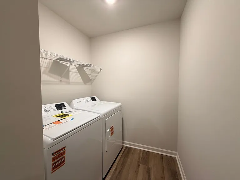 127 Biltmore Pl — Photo 14
