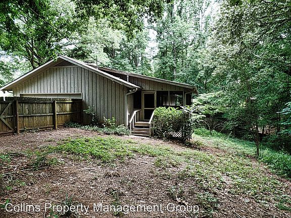 4th image of 2125 Imperial Dr