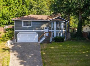 27540 Woodside Rd NE, Kingston, WA 98346