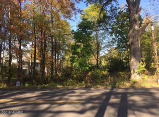 1041 E Osterhout Ave, Portage, MI 49002