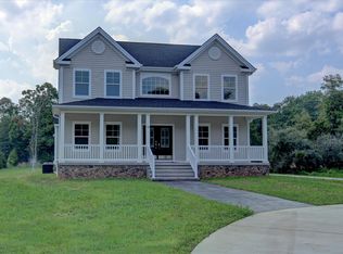 70 Oakland Mills Rd, Manalapan, NJ 07726