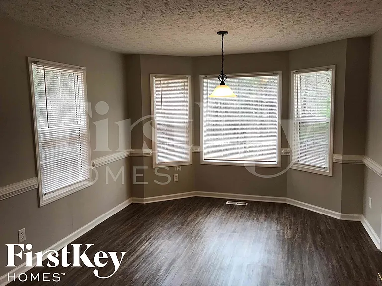35 Riverbend Trl — Photo 8