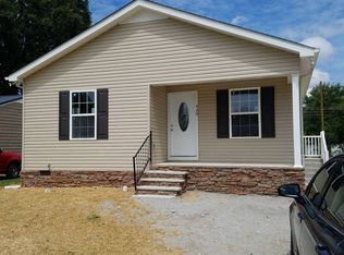 429 Oakwood Ln, Tullahoma, TN 37388