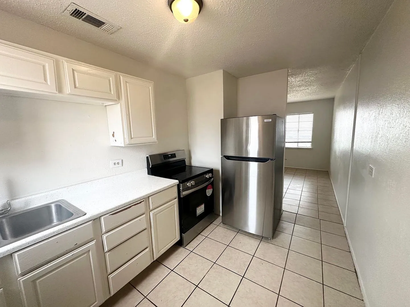 2 Bedroom 1 Bathroom Ready For Rent — Photo 4