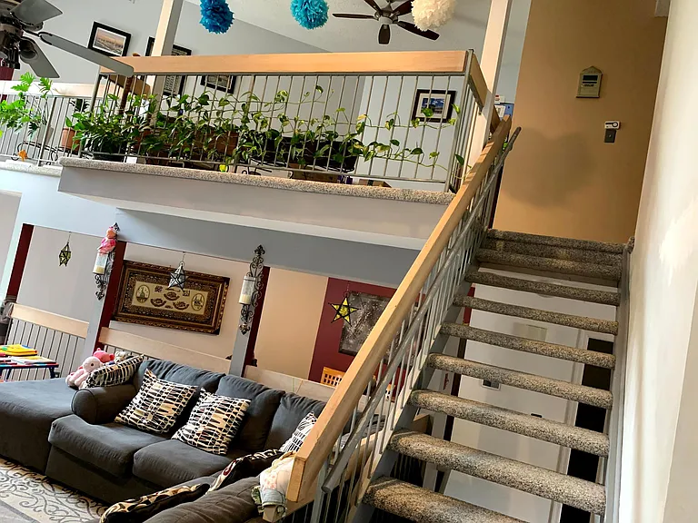 stairs to 2nd floor