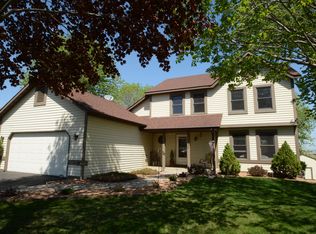 9493 Harkness Ave S, Cottage Grove, MN 55016