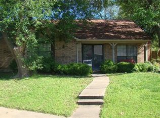 7402 Red Osier Rd, Dallas, TX 75249