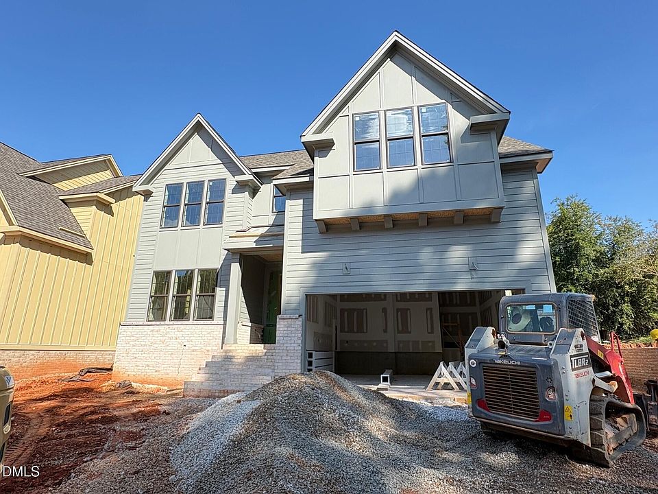 1st image of 914 Marilyn Dr