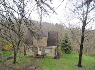 121 Wood Dr, Pittsburgh, PA