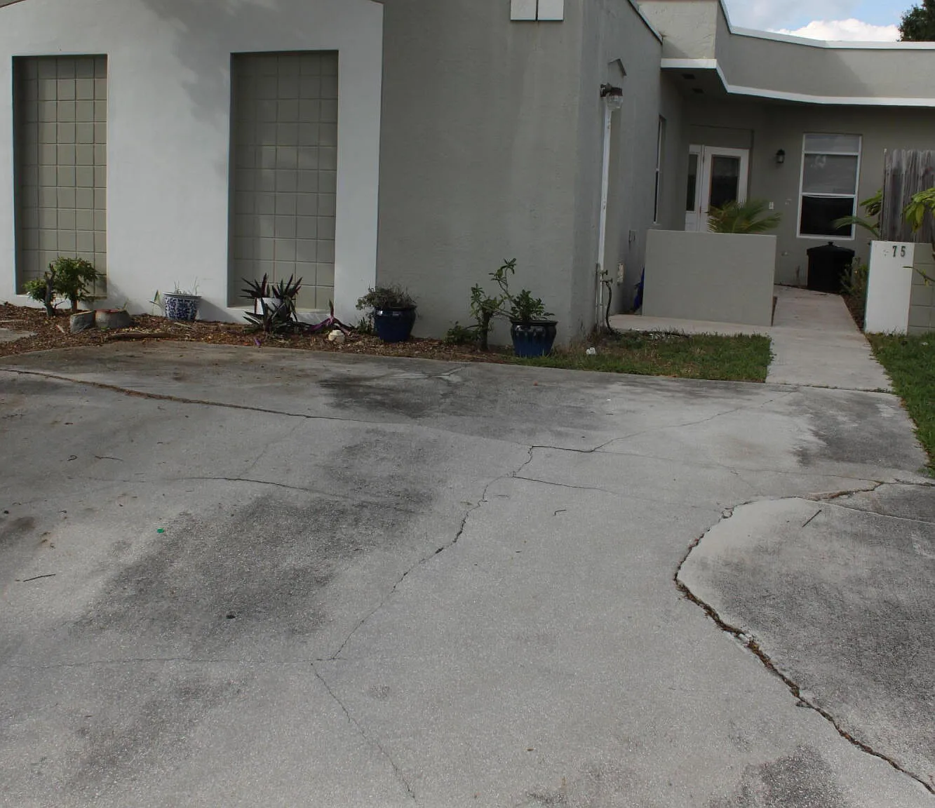 3 bed, 2.0 bath, 1950 sqft, $2,850 — Photo 3