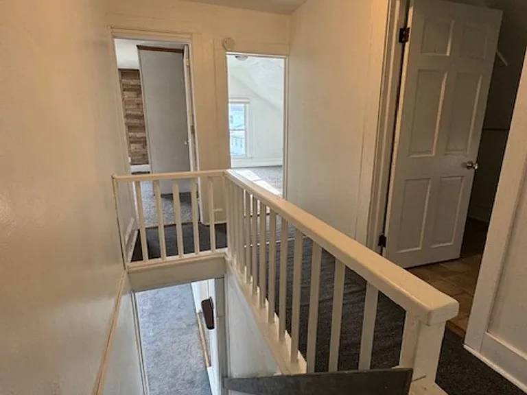 102 2nd Ave NW — Photo 11