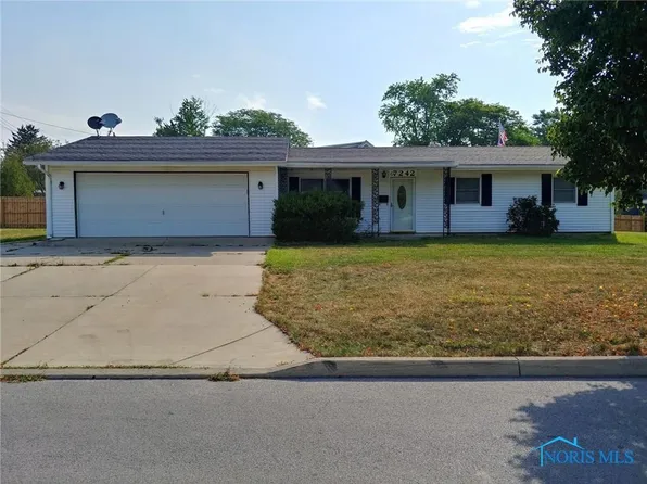 7242 Orvieto Dr, Sylvania, OH 43560