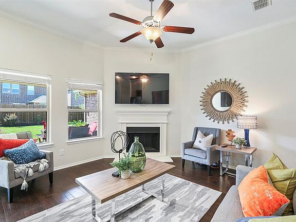 5th image of 11628 Champion Creek Dr