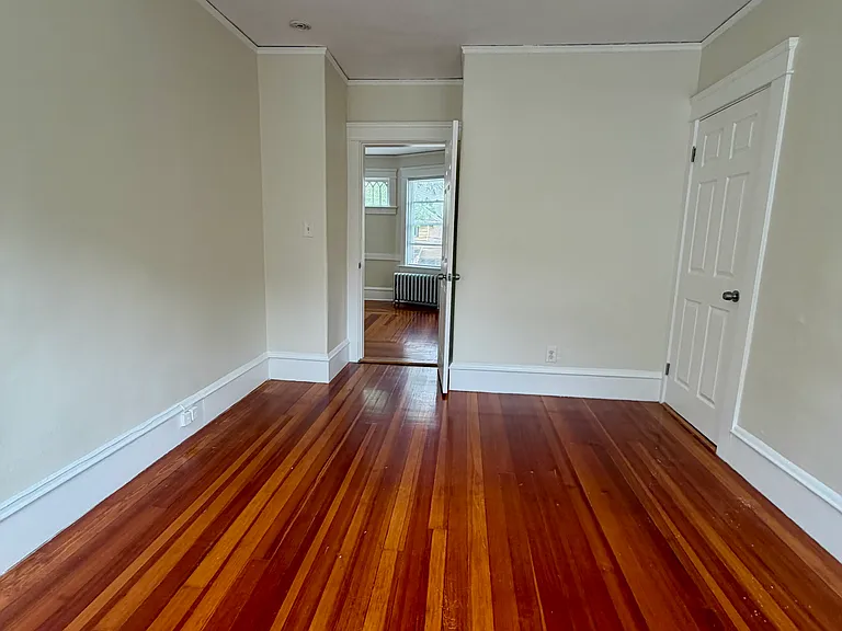 1032 Hope St — Photo 15