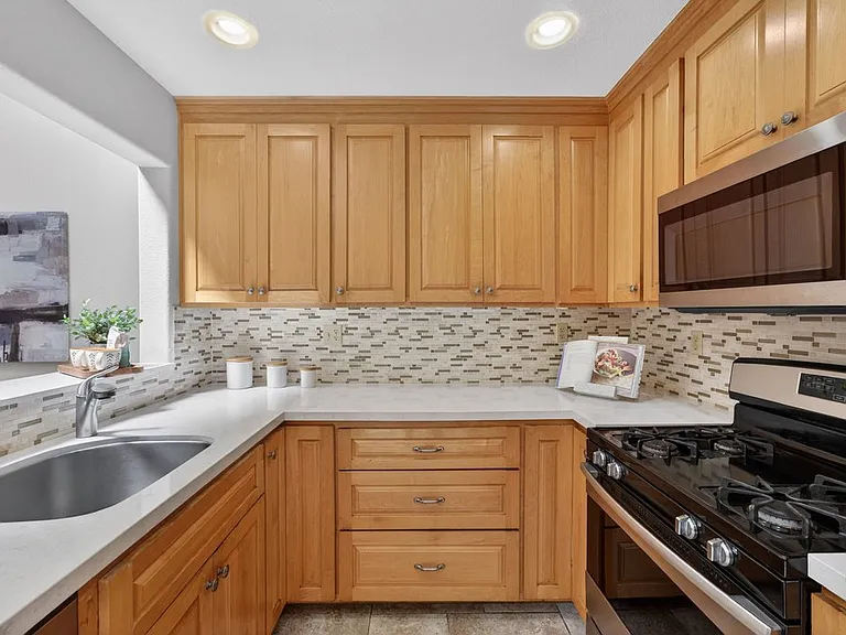 3015 Arlington Dr — Photo 12