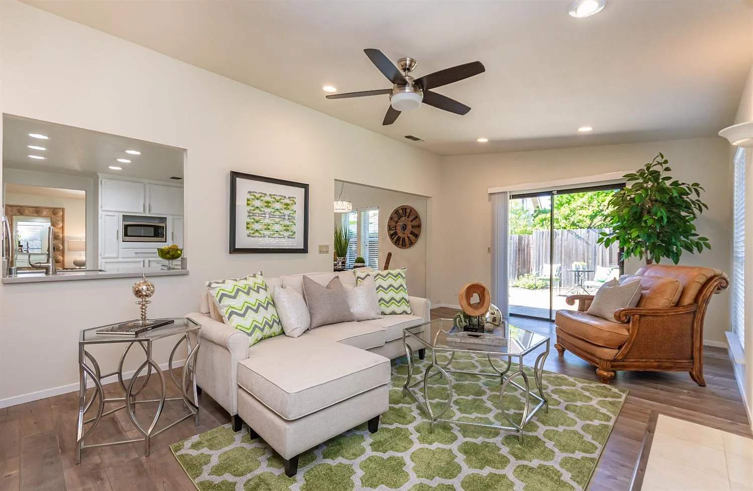 7215 Harbor Light Way photo 1