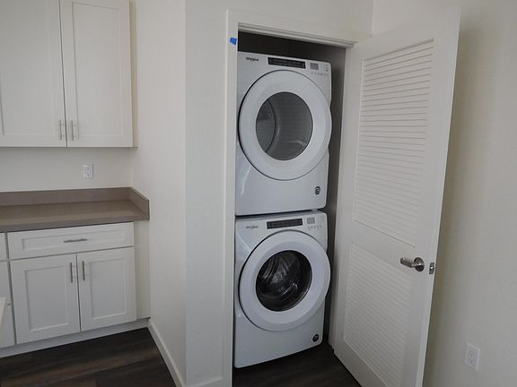 4th image of 3778 Park Blvd #1