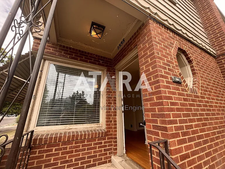 1335 E Thornton Ave — Photo 4