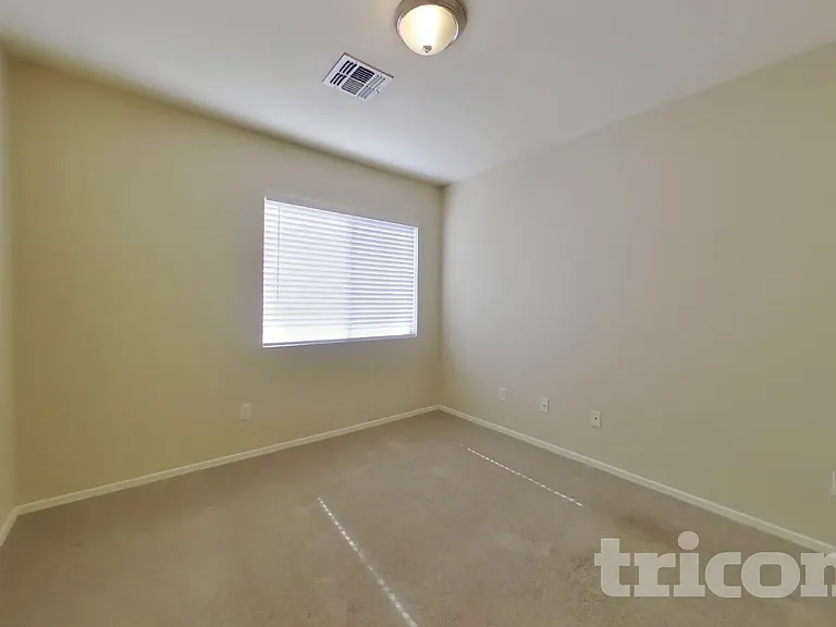 11634 W Vogel Ave — Photo 13