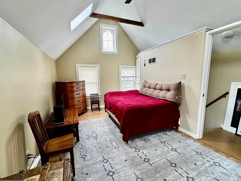 621 South Ave — Photo 5