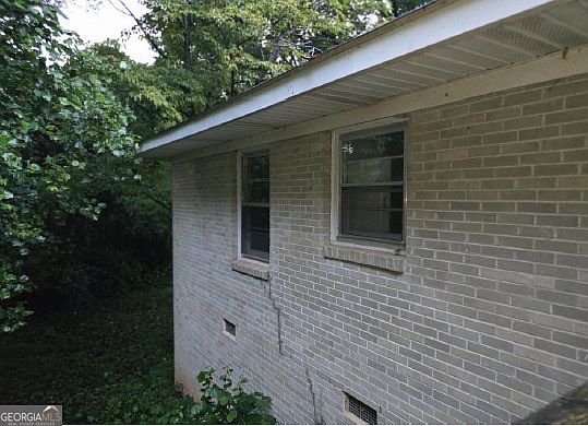 2nd image of 452 Sunset Cir