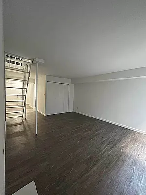 Rented by Kole Group | media 7