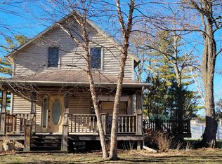 135 Flora St, Pulaski, WI 54162