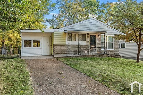 1st image of 212 McAlpine Dr