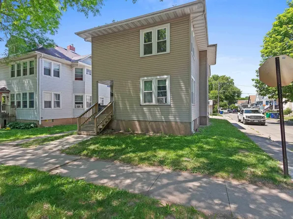 300 S Oakland Ave, Green Bay, WI 54303