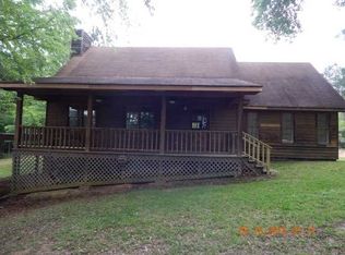 176 Lake Eagle Nest Dr, Wetumpka, AL 36092